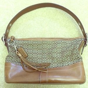 Coach- small brown shoulder bag