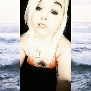 Meet your Posher, Janet