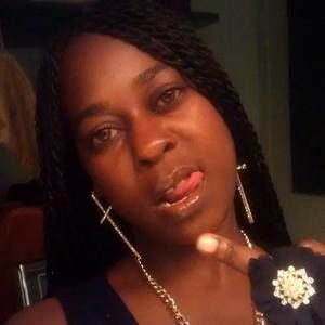 Meet your Posher, Yolanda