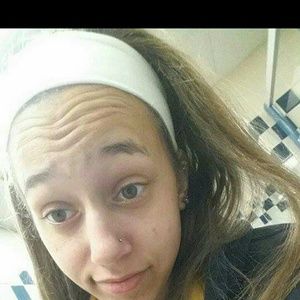 Meet your Posher, Shakia