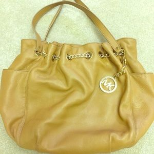 Michael Kors medium link purse