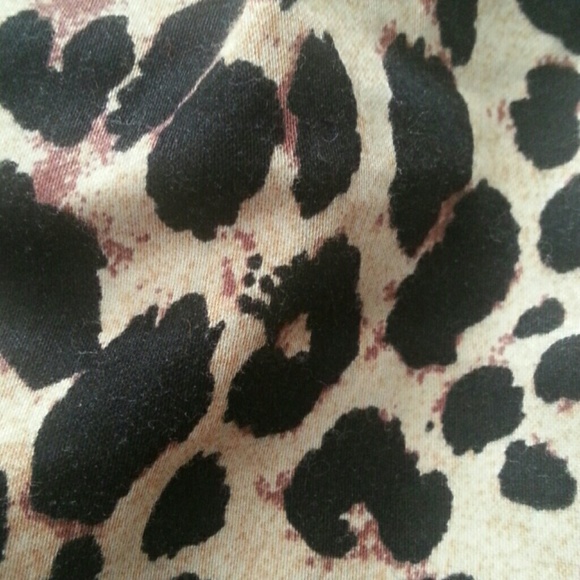 Romper - Picture 2 of 4