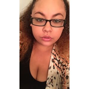 Meet your Posher, Kara