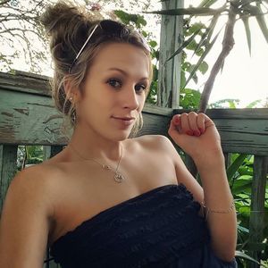 Meet your Posher, Rebecca