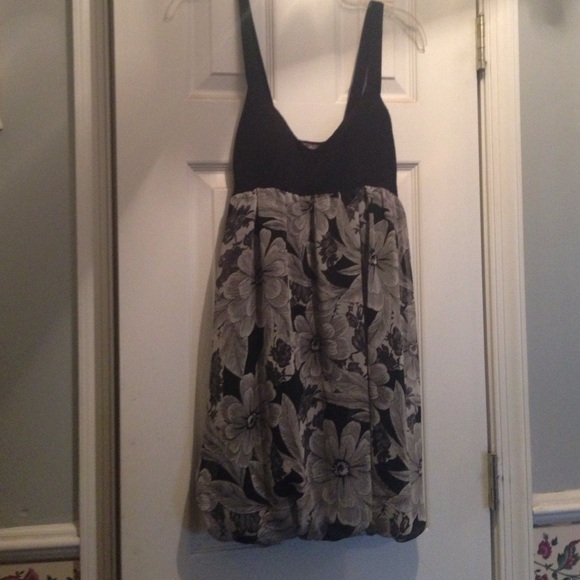Floral black and white dress