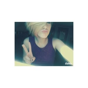 Meet your Posher, Ashley