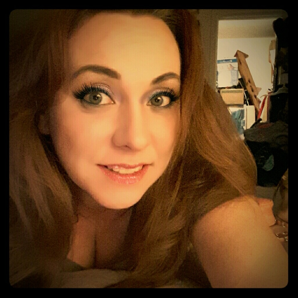 Meet your Posher, Crystal