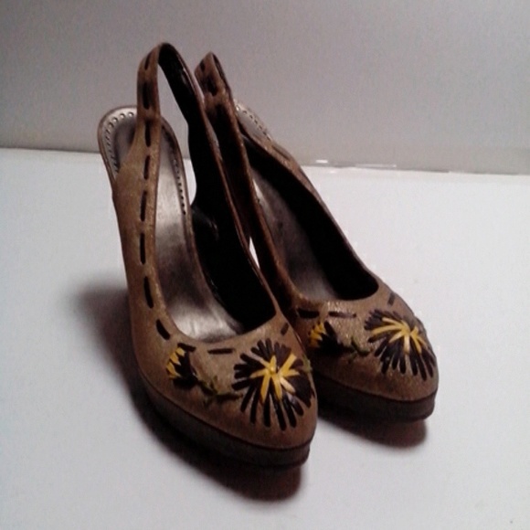 Isabella  Fiore  Flower Embellishments