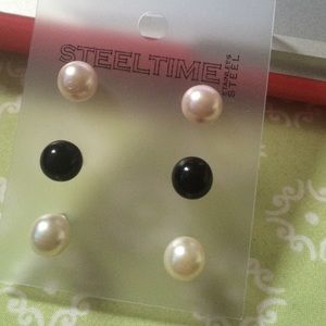Ladies' simulated pearl earrings (3 pack)