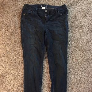ELLE skinny jeans!