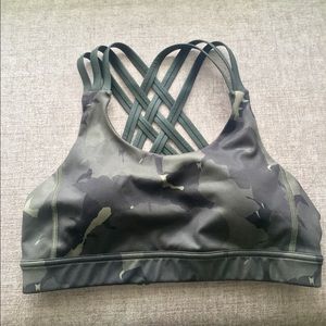 Lululemon camo adjustable bra