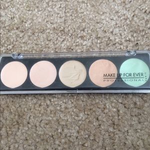 Makeup forever concealer