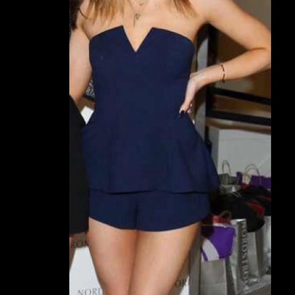 Kylie Jenner navy dress
