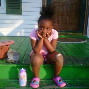 Meet your Posher, Yolanda