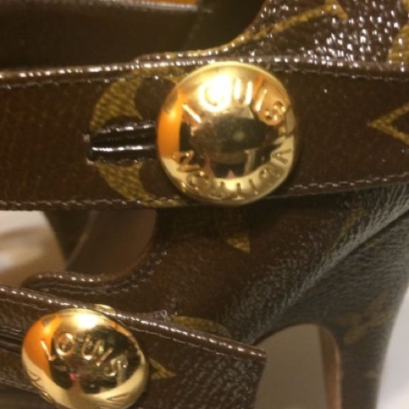 💃🏼👠LOUIS VUITTON Patent Monogram - Picture 4 of 4