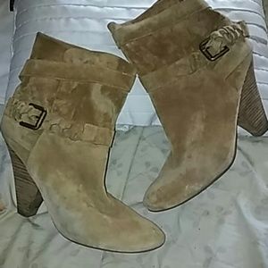 Ninewest Suede Sz. 8.5 Booties