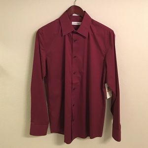 Never worn MENS Calvin Klein dress shirt