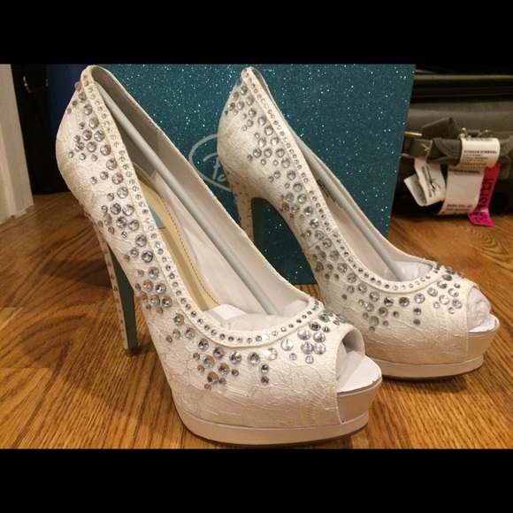 Betsy Johnson - Blue wedding platform heels - Picture 1 of 3