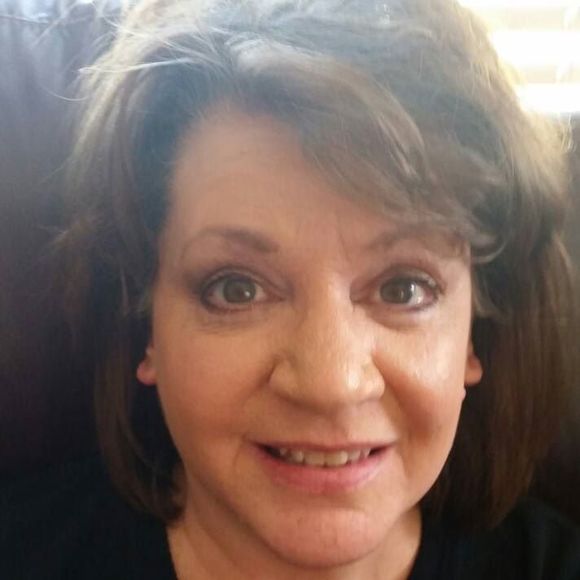 Meet your Posher, Suzette