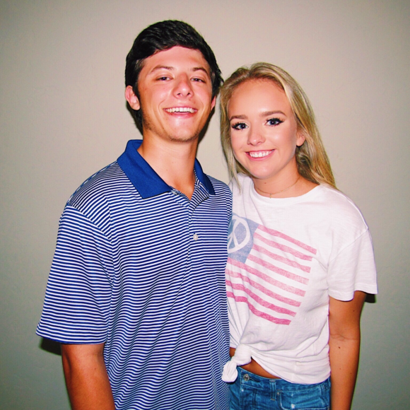 Meet your Posher, Mariah - Picture 3 of 3