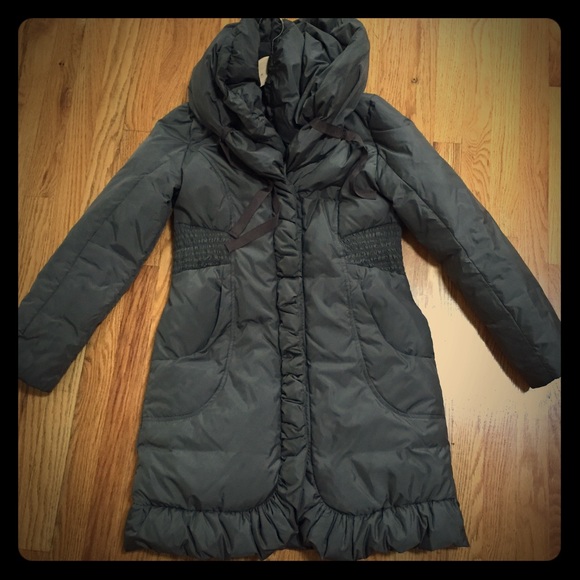 tahari long puffer coat