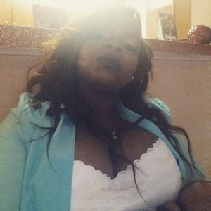 Meet your Posher, Inez