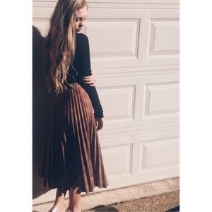 Midi Pleated Skirt