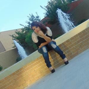 Meet your Posher, Jasmin