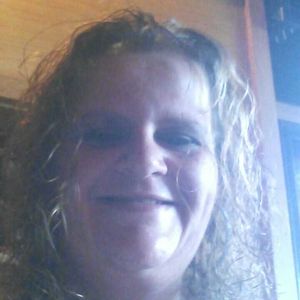 Meet your Posher, Lea