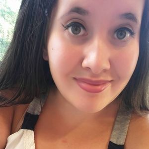 Meet your Posher, Alicea