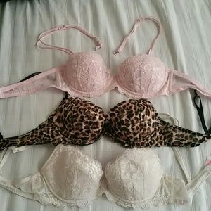 34B PINK Vctoria's Secret Bras