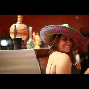 Meet your Posher, Cynthia