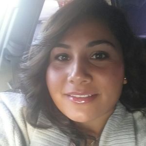 Meet your Posher, Claudia