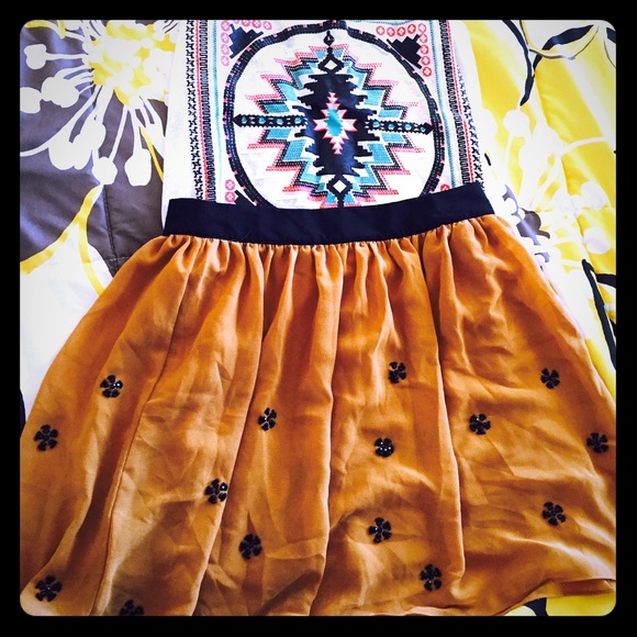 Cute skirt. Nwot.