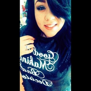 Meet your Posher, Zoiee