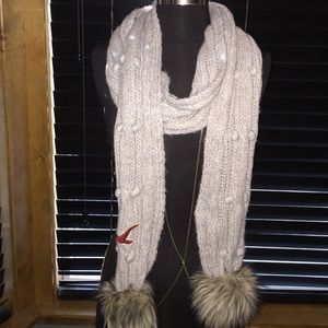 Hollister scarf -gray