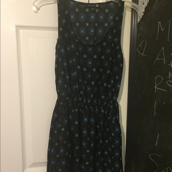 Black and blue patterned dress