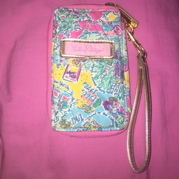 Lilly pulitzer wristlet