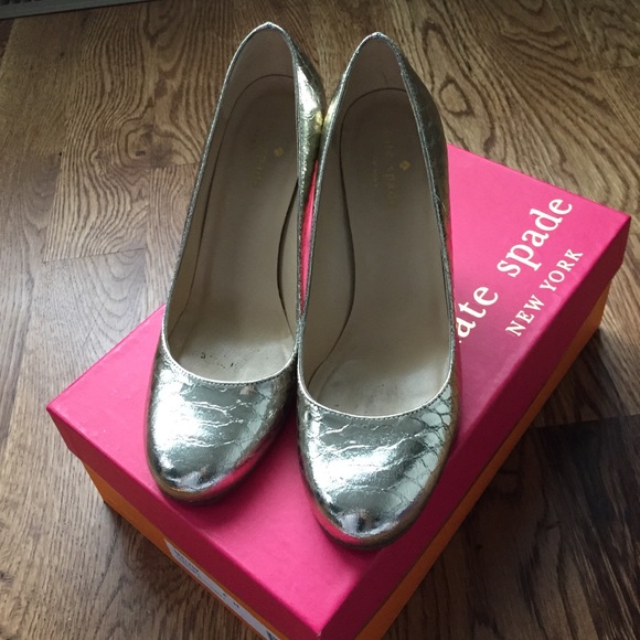 Gold Metallic Snake Skin High Heels - Picture 1 of 4