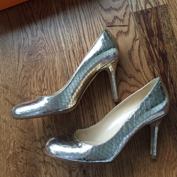 Gold Metallic Snake Skin High Heels - Picture 2 of 4