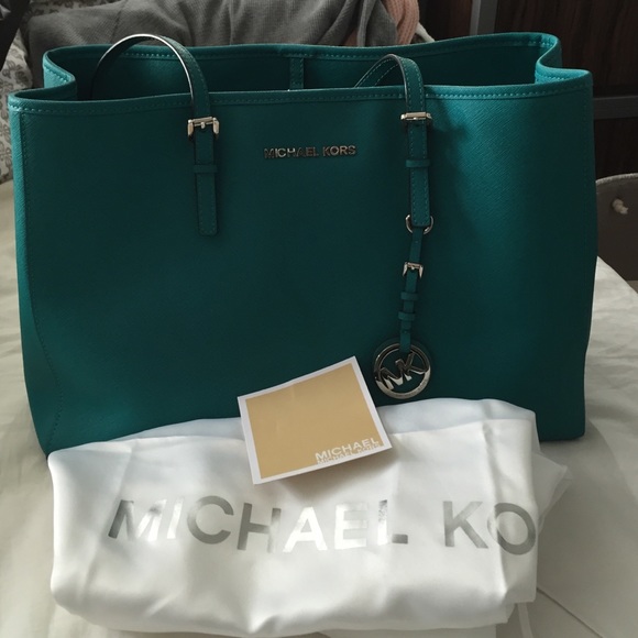 Micheal Kors turquoise tote