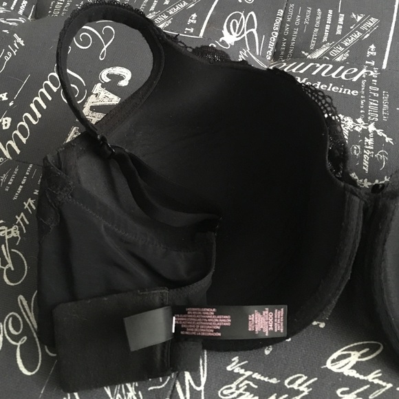 Victoria's Secret Bra - Picture 2 of 3