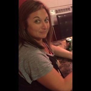 Meet your Posher, Stacy