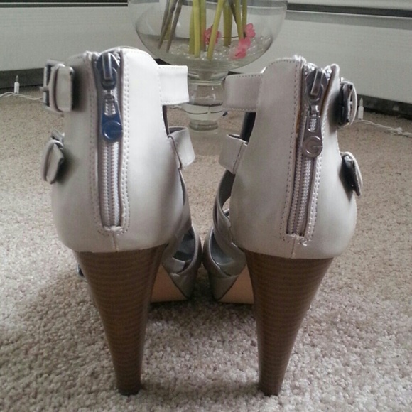 Guess Platform Sandals - Picture 3 of 4
