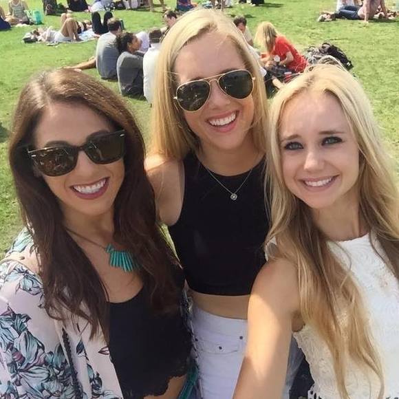 Meet your Posher, Katia - Picture 1 of 1