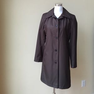 Cocoa brown Raincoat with removable wool lining.