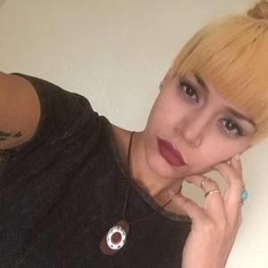 Meet your Posher, Celeste