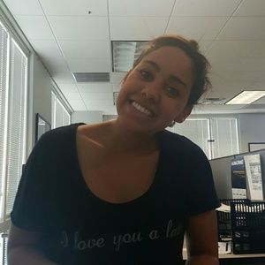 Meet your Posher, Melissa