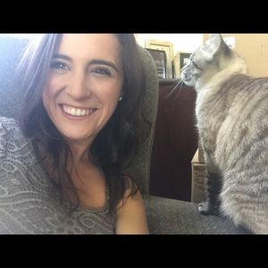 Meet your Posher, Alyssa