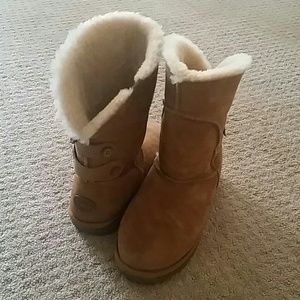 Emu boots